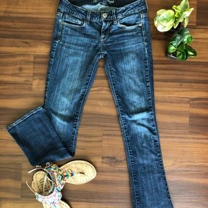 American Eagle Skinny Kick Short Cut Jeans